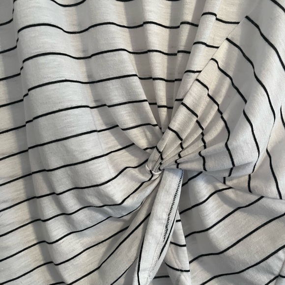 Club Monaco striped (mock?) tie front tshirt size S - Picture 3 of 4